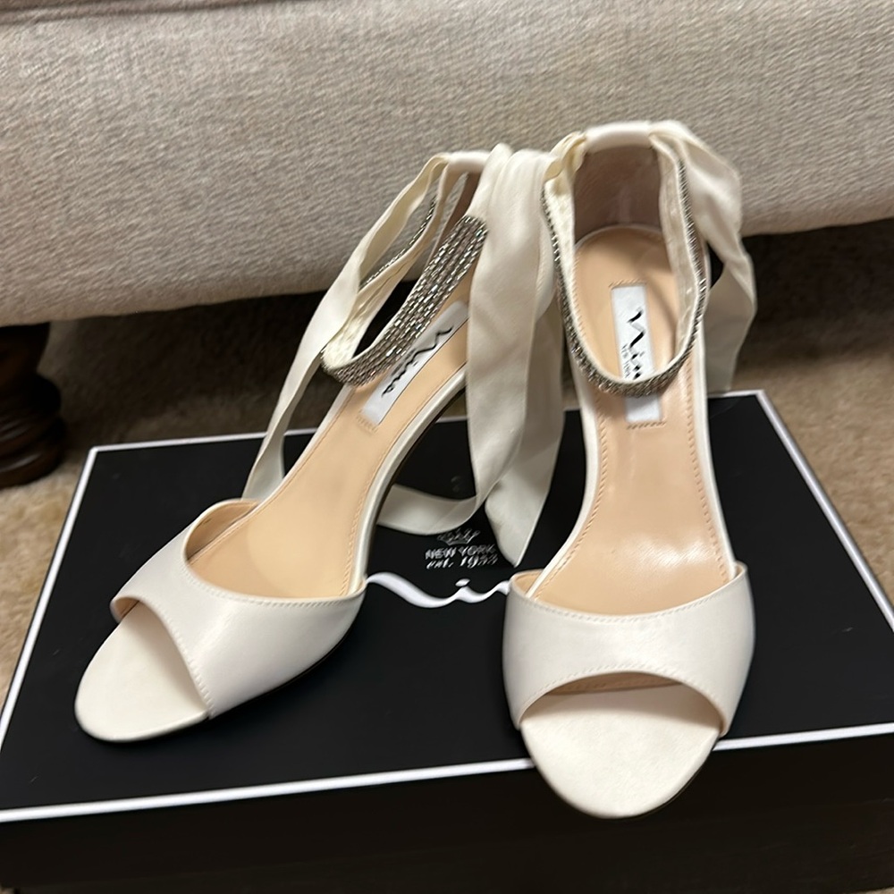 Nina white bridal shoes